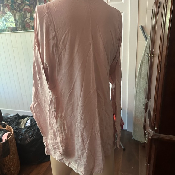 Zara Collection Blouse - Picture 4 of 4